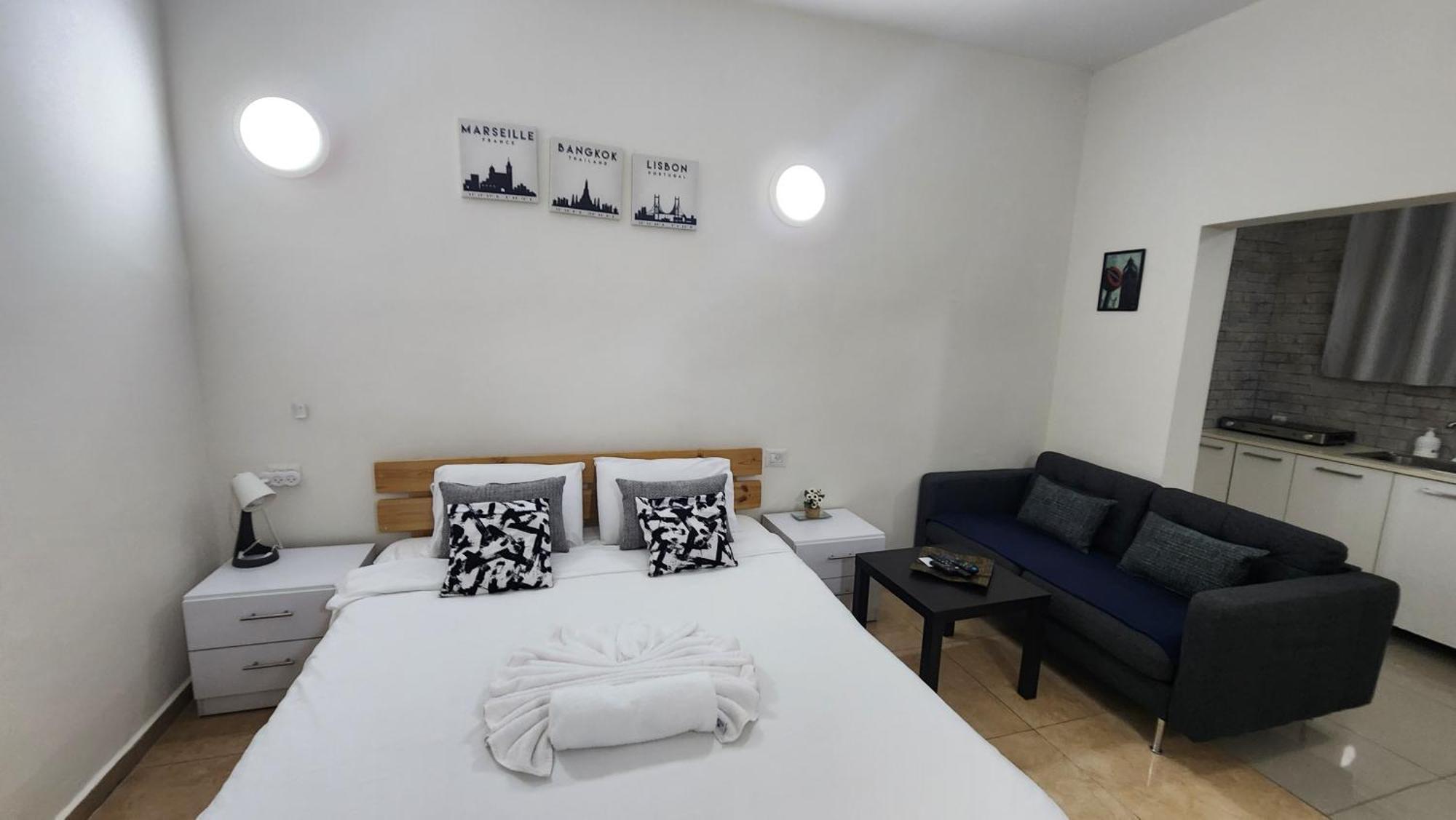 David Hameleh House Aparthotel Netanja Buitenkant foto